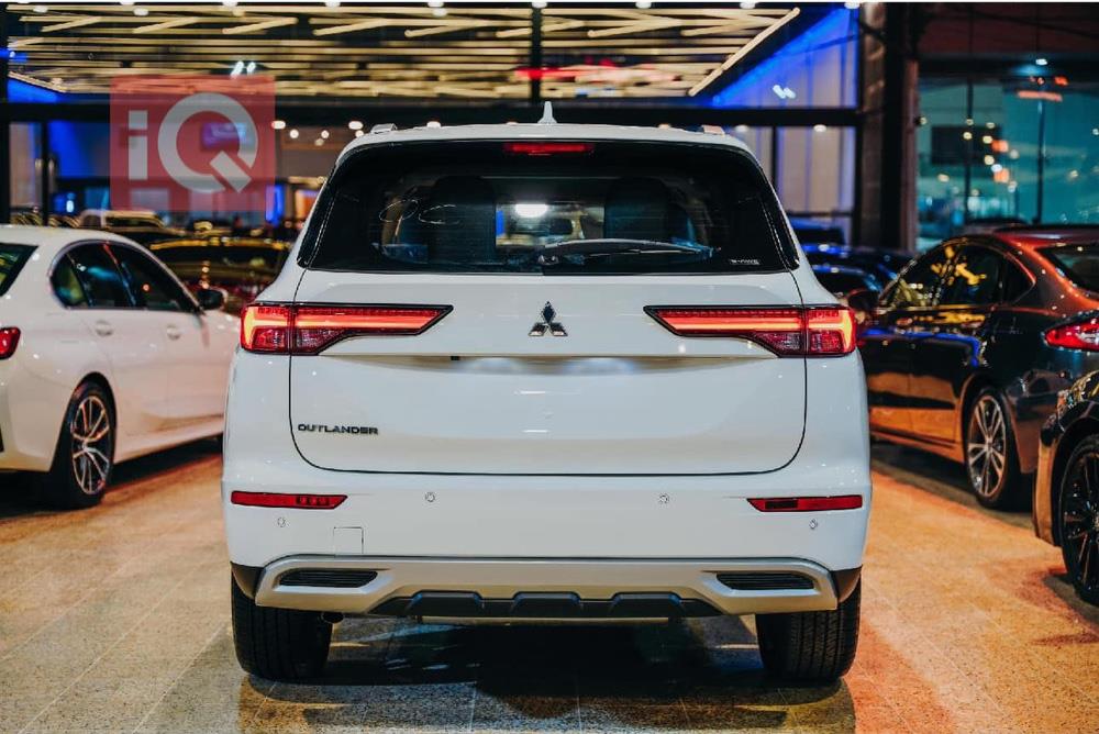 میتسوبیشی ئاوتلاندەر